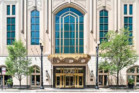 21 E Huron St #4005 Chicago,  IL 60611