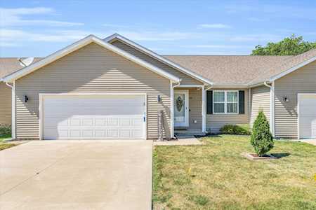 208 Augusta Ct Fisher,  IL 61843