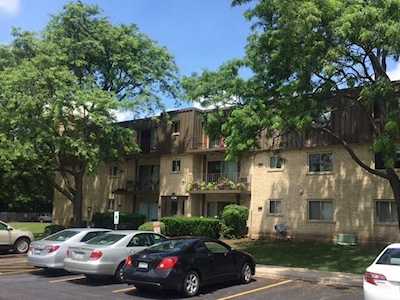 561 Fairway View Dr #3A Wheeling,  IL 60090