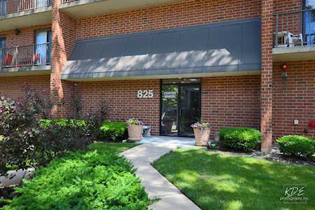 825 Center St #305 Des Plaines,  IL 60016