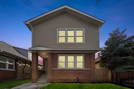 5443 W Dakin St Chicago,  IL 60641