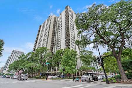 1255 N Sandburg Terrace #509 Chicago,  IL 60610