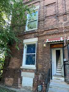 209 N La Crosse Ave Chicago,  IL 60644