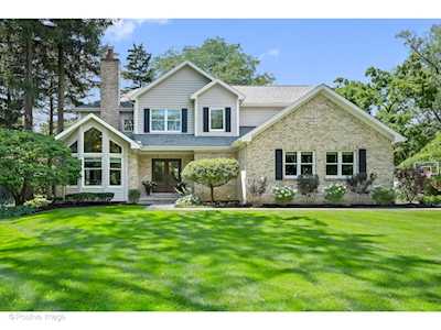 232 Woodstock Ave Clarendon Hills,  IL 60514