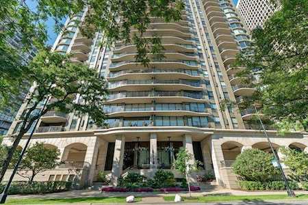 1040 N Lake Shore Dr #6C Chicago,  IL 60611