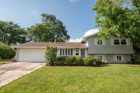 1424 W Wise Rd Schaumburg,  IL 60193