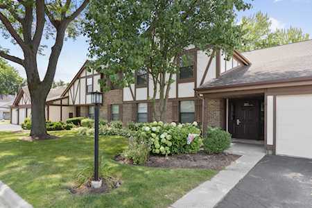 368 Southbury Ct #B2 Schaumburg,  IL 60193