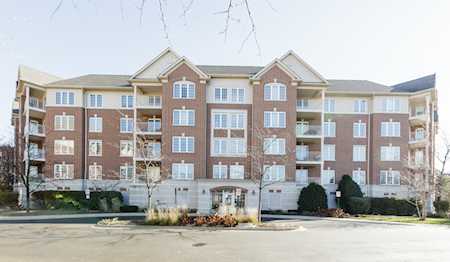 610 Robert York Ave #304 Deerfield,  IL 60015