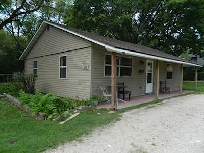 223 Hyde Park St Joliet,  IL 60436