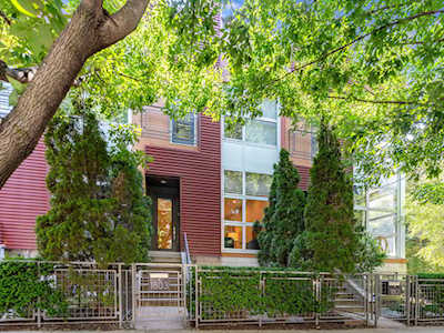 1803 N Leavitt St Chicago,  IL 60647