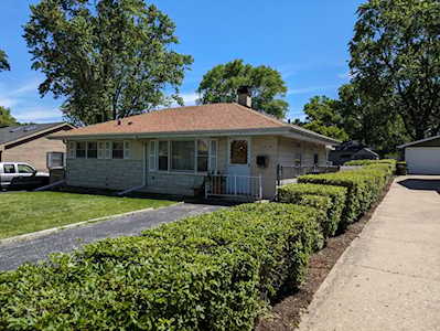 727 NW Holcomb Dr Mundelein,  IL 60060
