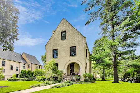 50 Macarthur Loop Highland Park,  IL 60035