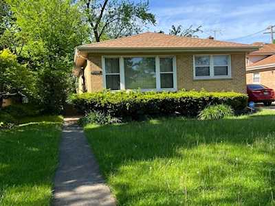 4538 Dempster St Skokie,  IL 60076