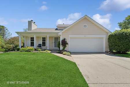 1684 Cedar Glen Dr Libertyville,  IL 60048