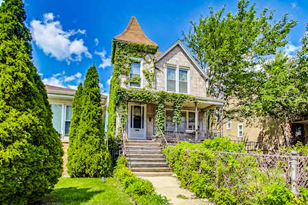 4026 W Addison St Chicago,  IL 60641