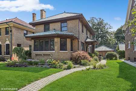 930 Columbian Ave Oak Park,  IL 60302