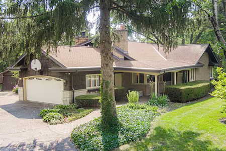 407 Parkview Dr Schaumburg,  IL 60193