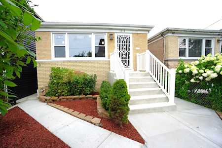 1838 N Monticello Ave Chicago,  IL 60647