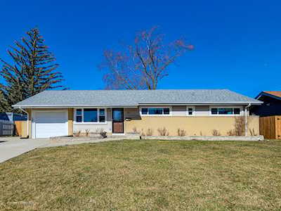 20 Forest Park Ln Hoffman Estates,  IL 60169