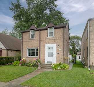3842 Hull St Skokie,  IL 60076