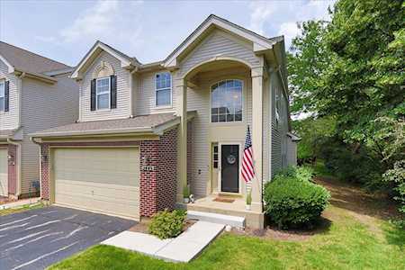 2449 Stonegate Rd Algonquin,  IL 60102