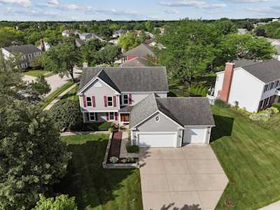 829 Plumwood Dr Schaumburg,  IL 60173