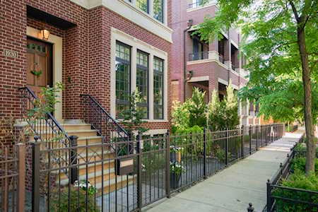 1930 N Kenmore Ave Chicago,  IL 60614