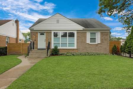 5225 Conrad St Skokie,  IL 60077