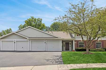 371 Woodview Circle #B Elgin,  IL 60120