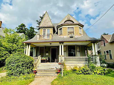 115 Hill Ave Elgin,  IL 60120